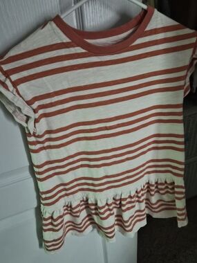 Girls' Ruffle Hem Striped Tee - Rust & Cream